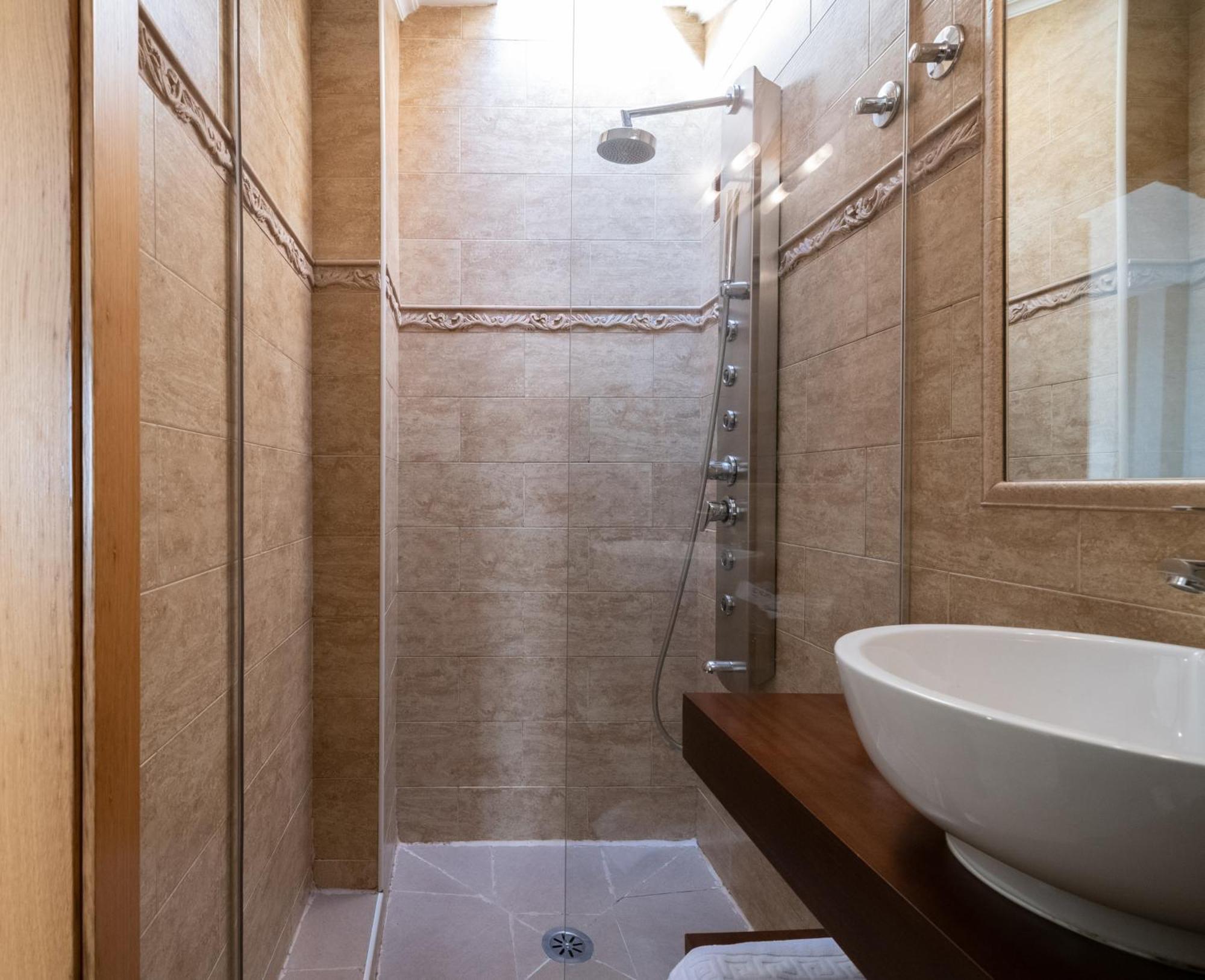Cimavilla Rooms Gijon Bagian luar foto