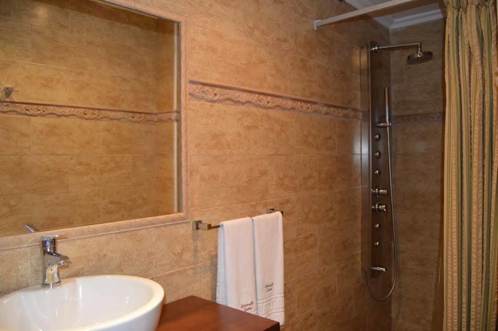 Cimavilla Rooms Gijon Bagian luar foto